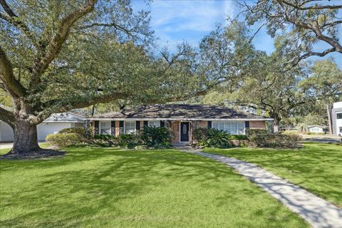 1335 Modiste Street Spring Valley Village TX 77055