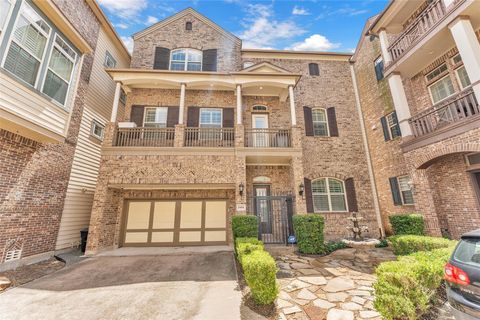 Photo of 1604 W 24th Street, Houston, TX 77008 (MLS # 21886670)