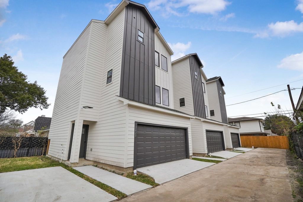Photo of 2419 Rosewood Street, Houston, TX 77004 (MLS # 47182003)