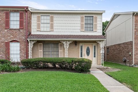 Photo of 5960 Townhouse Lane, Beaumont, TX 77707 (MLS # 64144514)