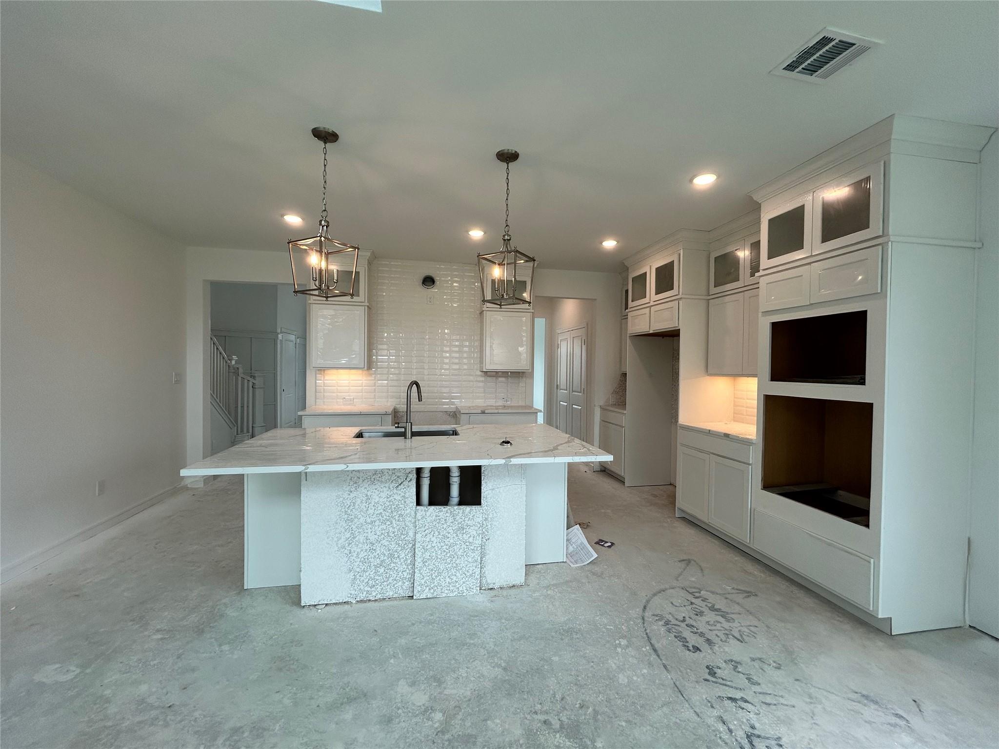 6234 Pelican Ridge Way Drive
