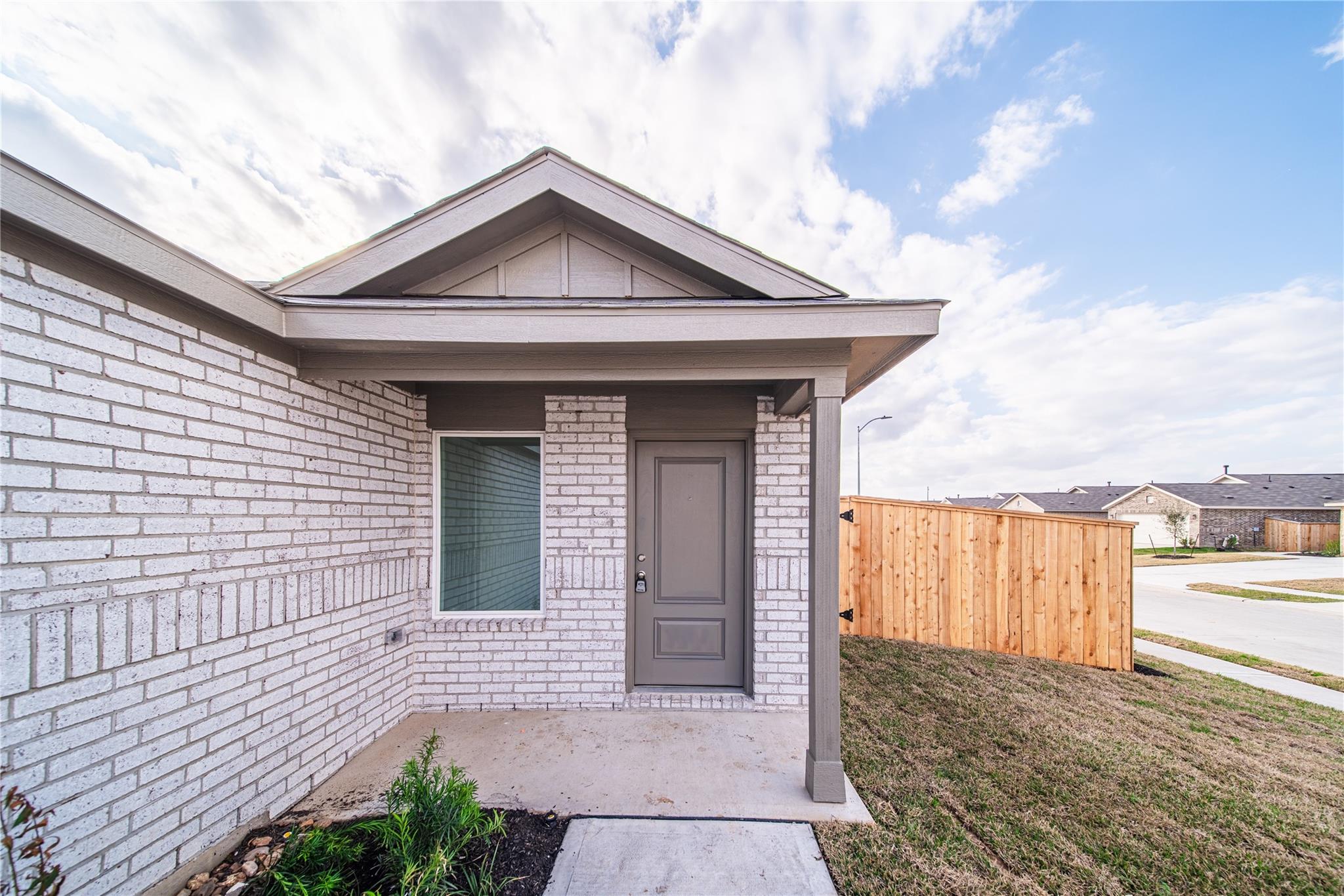 6851 Eastern Cottonwood Lane
