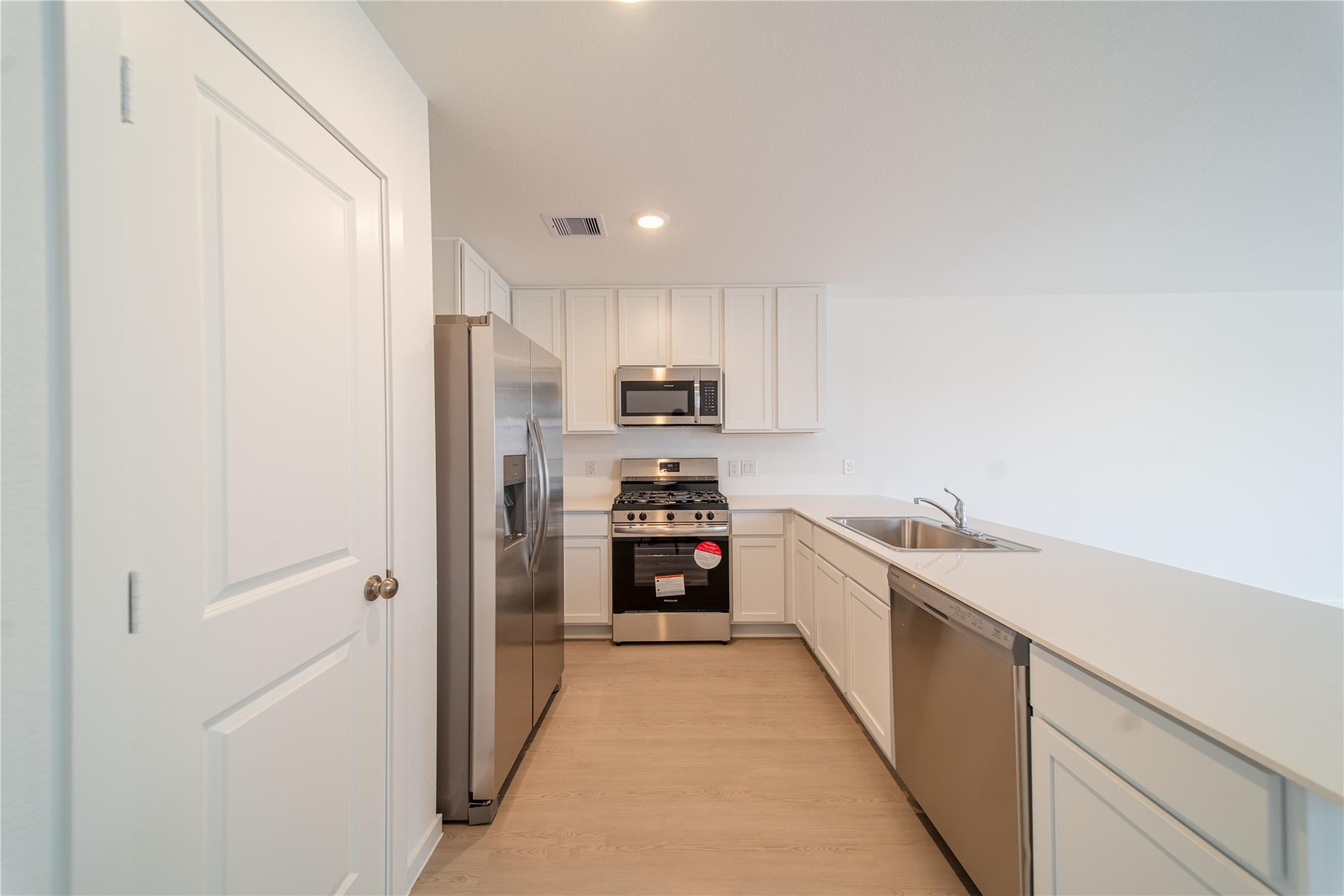 6851 Eastern Cottonwood Lane