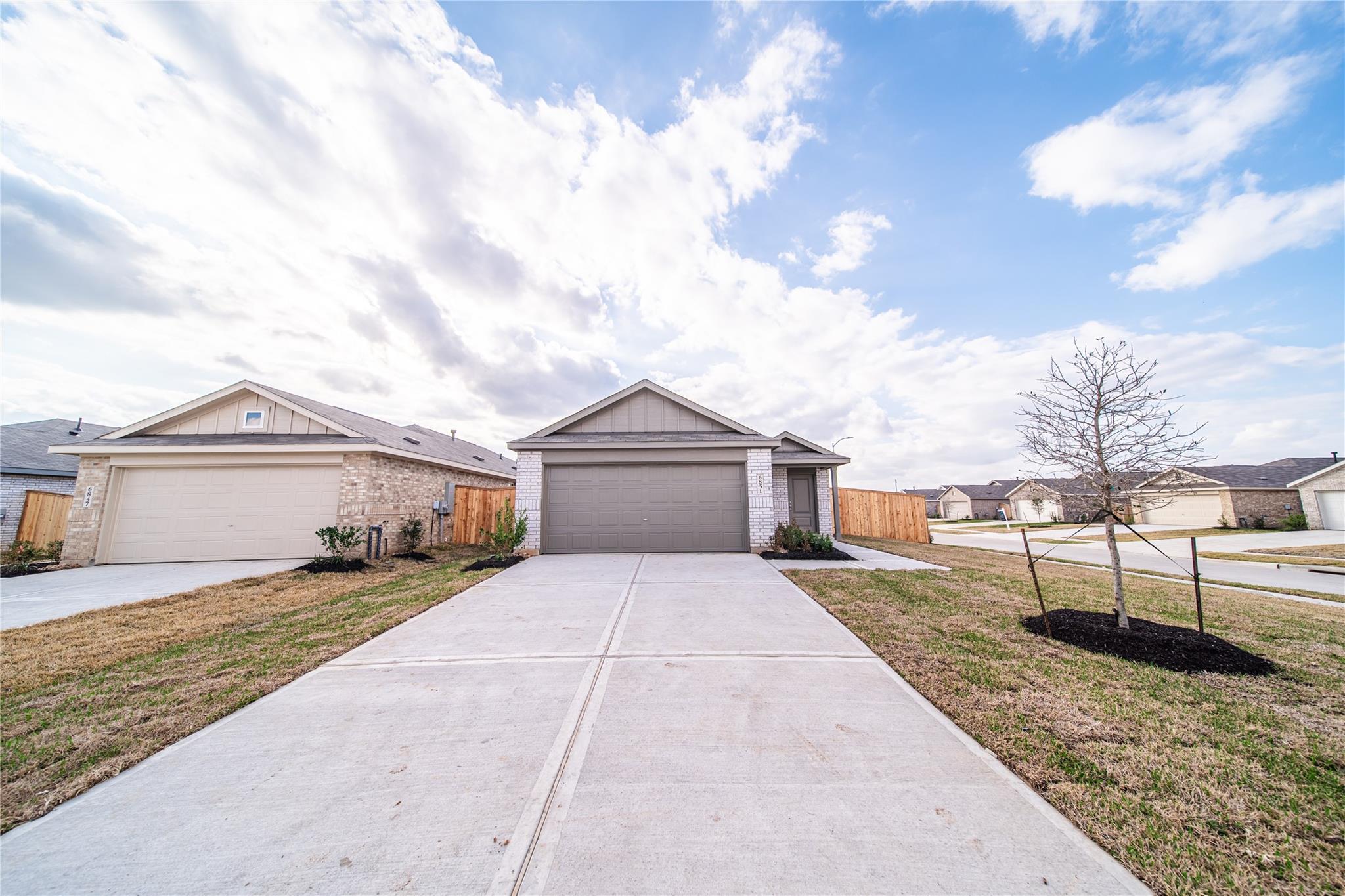 6851 Eastern Cottonwood Lane