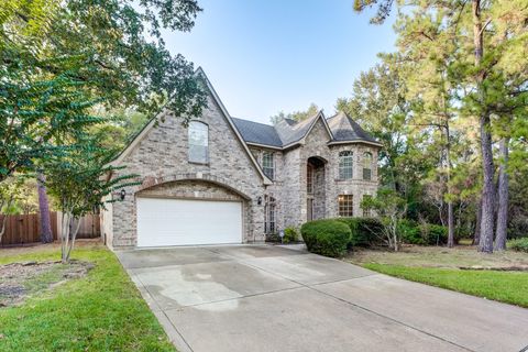 Photo of 130 E Capstone Circle, The Woodlands, TX 77381 (MLS # 26706637) Photo of 130 E Capstone Circle, The Woodlands, TX 77381 (MLS # 26706637)
