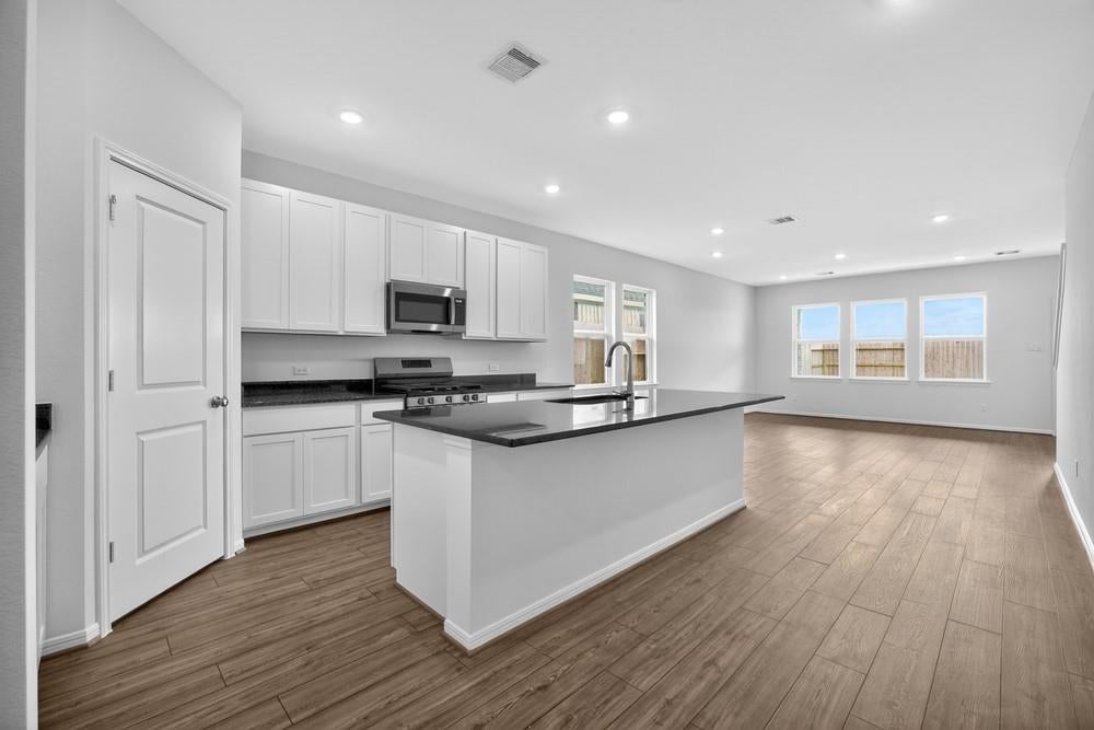 622 Yaupon Holly Drive