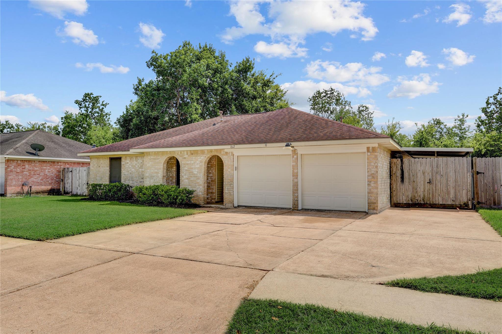 1612 Cypress Hollow Street