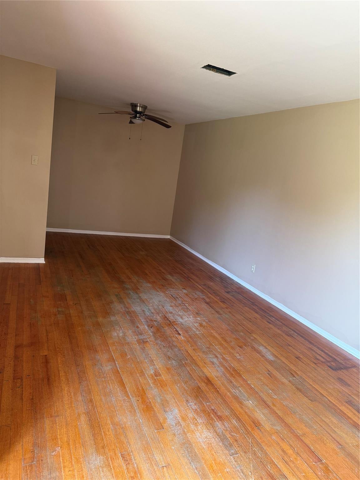 7301 Hummingbird Lane