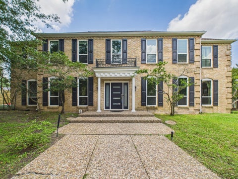 Photo of 702 Daria Court, Houston, TX 77079 (MLS # 28947836)