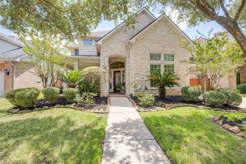 Photo of 5722 Ballina Canyon Lane, Houston, TX 77041 (MLS # 92455848)