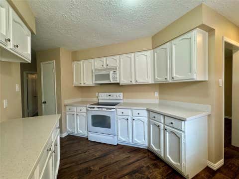 Tiny photo for 9831 Shell Rock Road, La Porte, TX 77571 (MLS # 44058215)