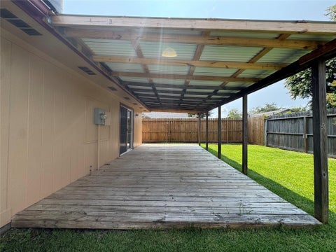 Tiny photo for 9831 Shell Rock Road, La Porte, TX 77571 (MLS # 44058215)