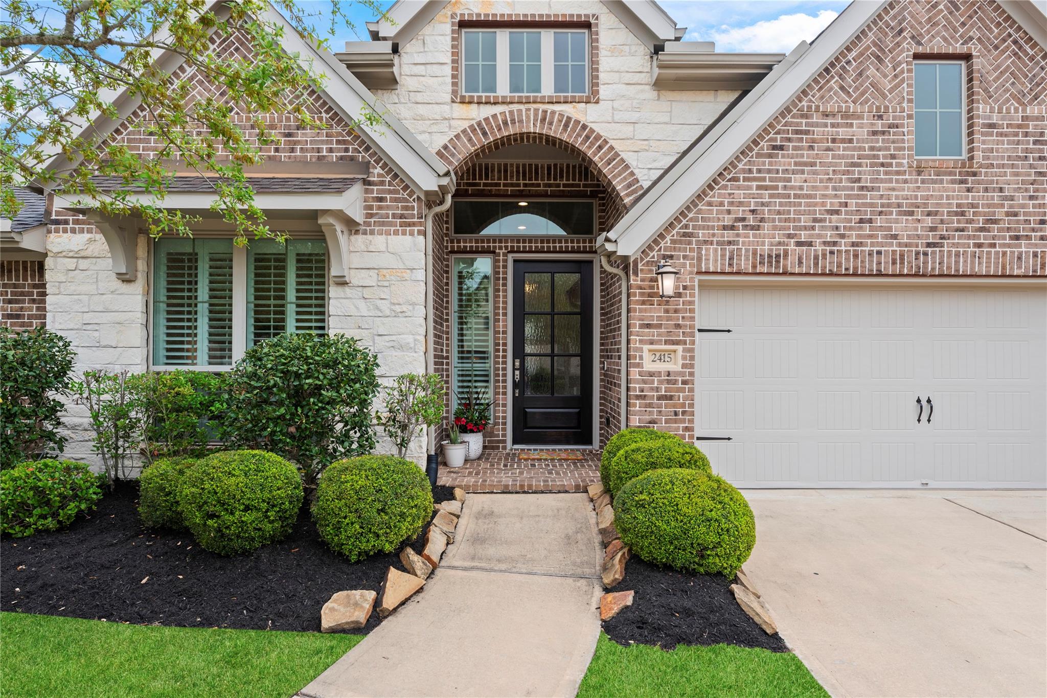 2415 Sunflower Cove Lane