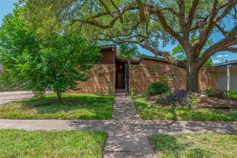 Photo of 6226 Birdwood Road, Houston, TX 77074 (MLS # 32840940)