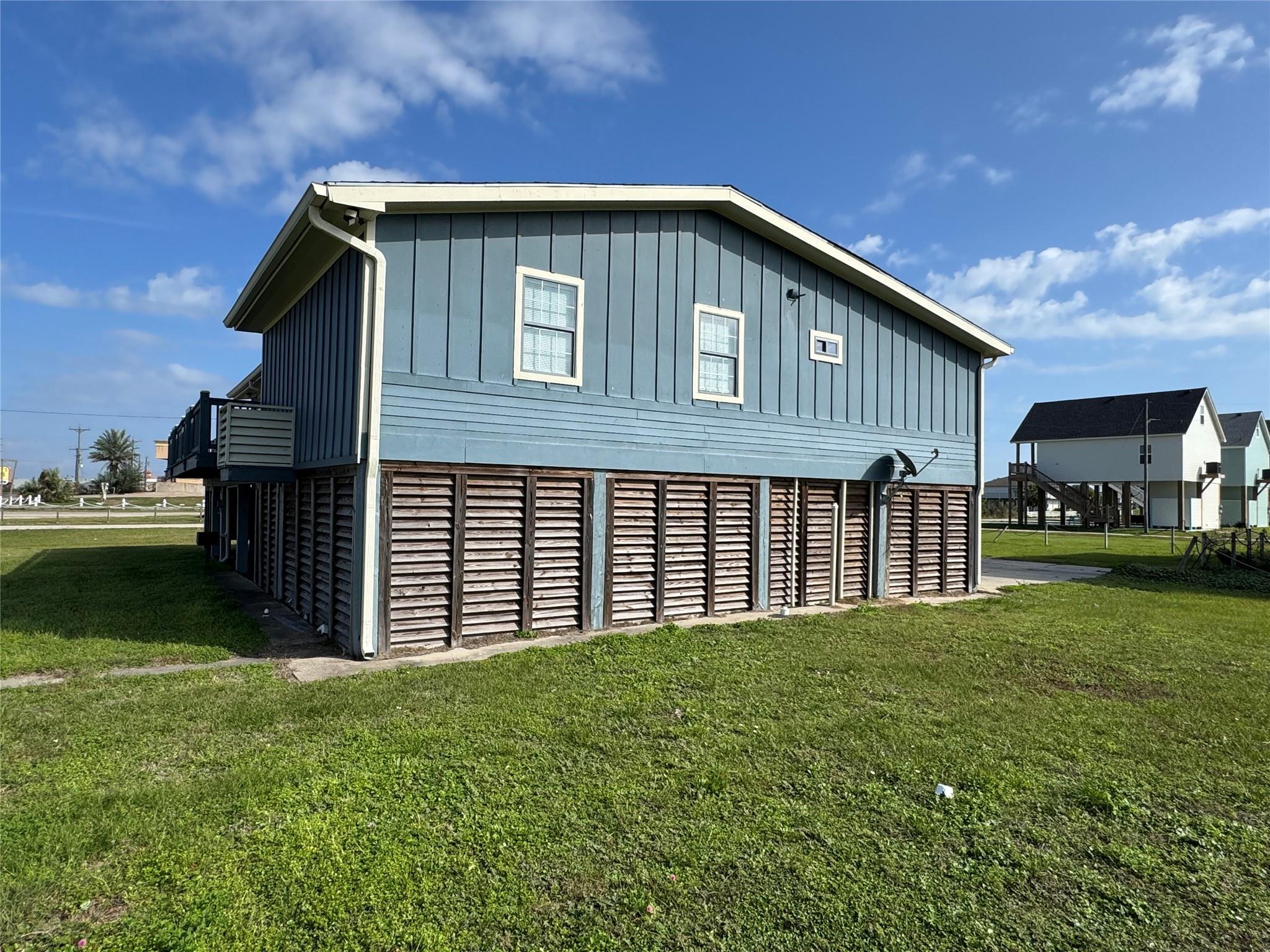 989 Alberdie Drive