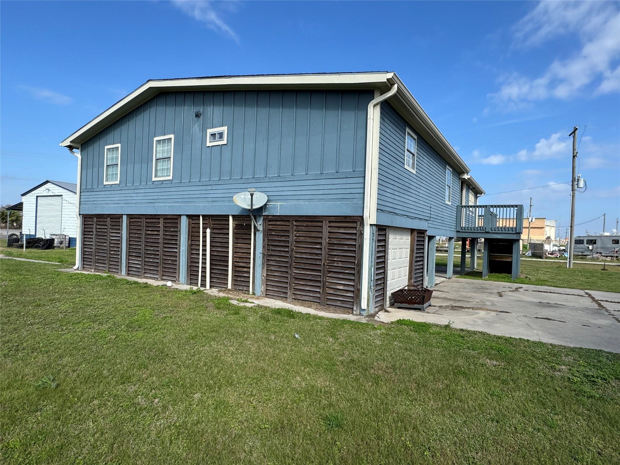 989 Alberdie Drive