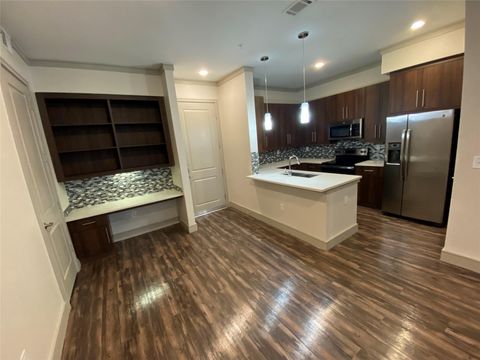 Photo of 1800 St Joseph Parkway #206, Houston, TX 77003 (MLS # 13053505)