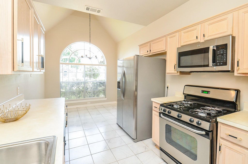 Photo of 6146 Rocky Nook Drive, Houston, TX 77396 (MLS # 11229754)