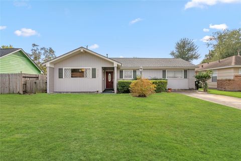 Photo of 8607 Norton Drive, Houston, TX 77080 (MLS # 76887471)