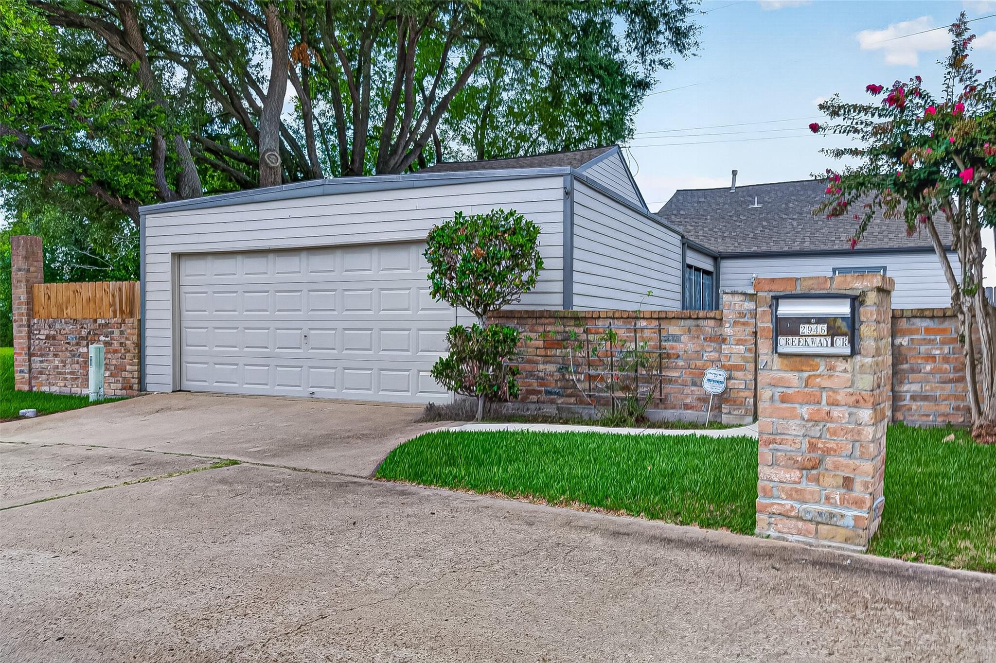 2946 Creekway Circle
