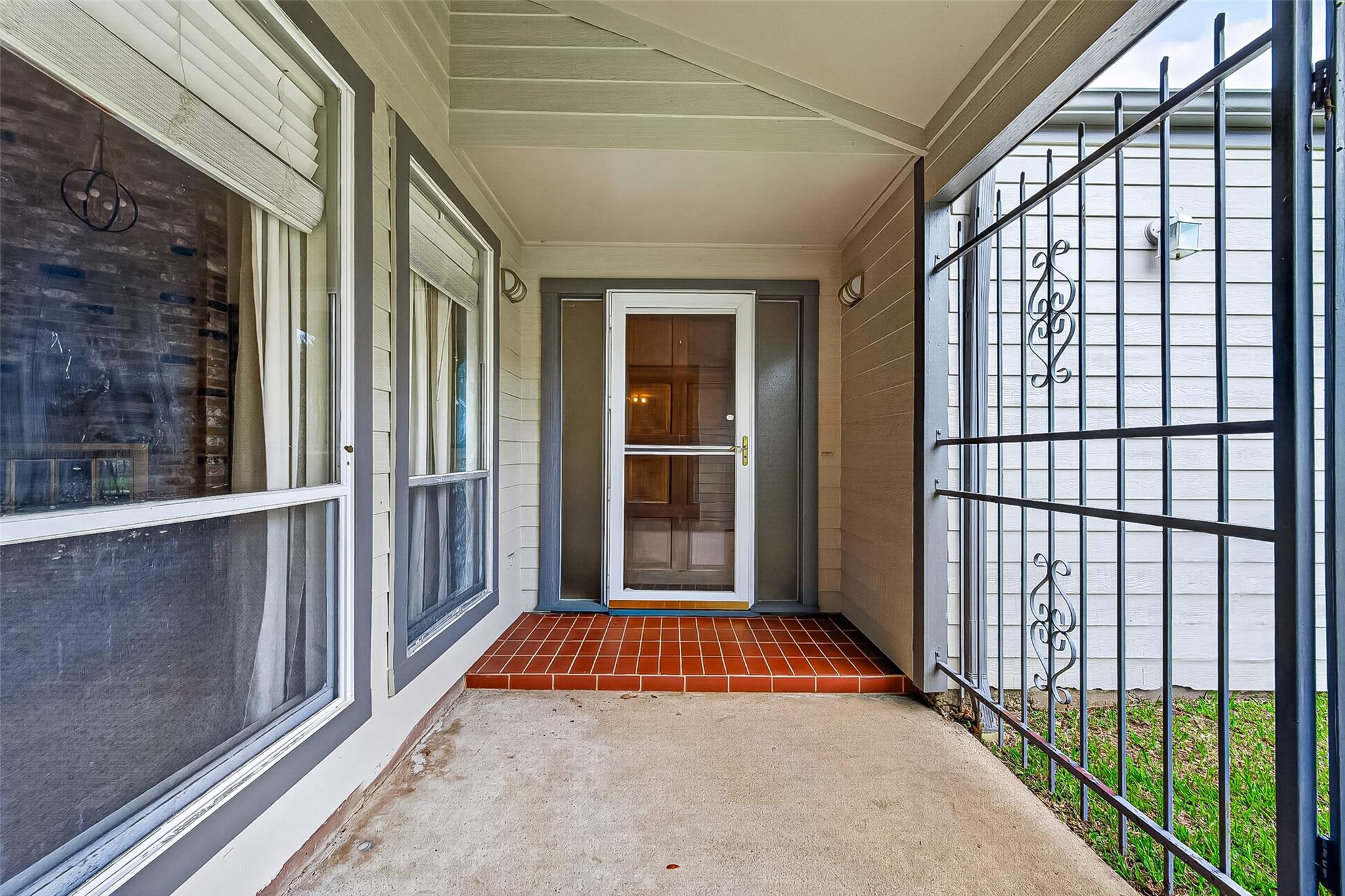 2946 Creekway Circle
