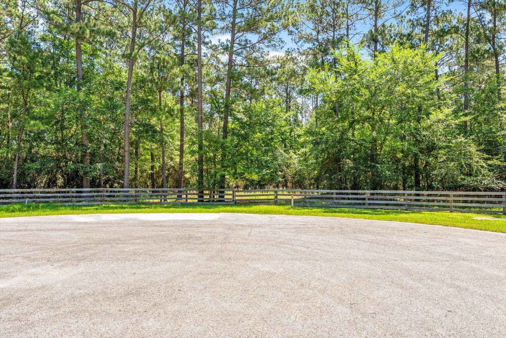 Photo of 28743 Beth Marie, Magnolia, TX 77355 (MLS # 58357649)