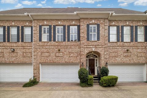 Photo of 1933 Woodbury Street, Houston, TX 77030 (MLS # 69899480)