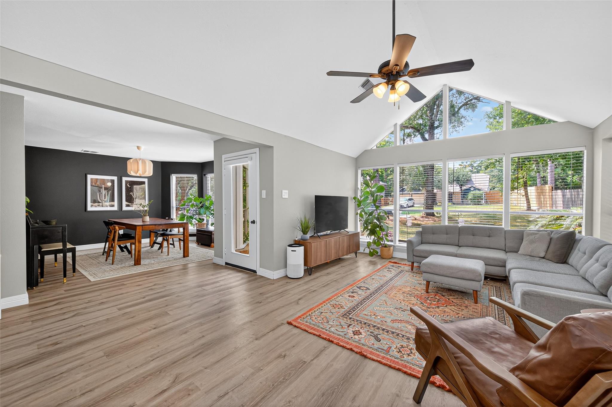 56 N Morningwood Court