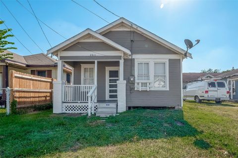 Photo of 2611 Tierwester Street, Houston, TX 77004 (MLS # 64570132)