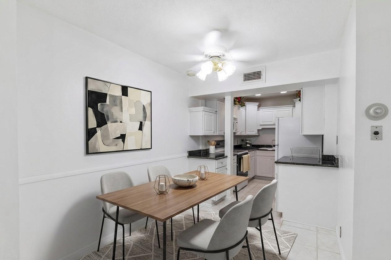 2601 Bellefontaine Street C104