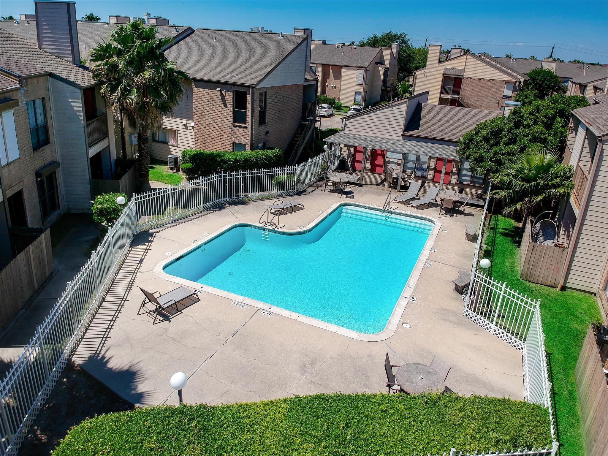 3220 69th Street A8