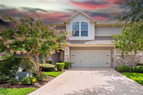 Townhouse For Sale - 2840 Sand Dune Drive<br/> Seabrook, TX 77586
