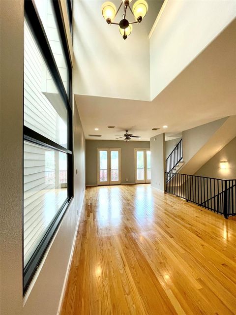 802 Waverly Street D Houston TX 77007