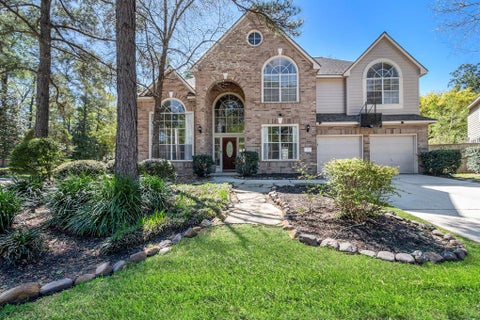 Photo of 15 Larks Aire Place, The Woodlands, TX 77381 (MLS # 70977393)