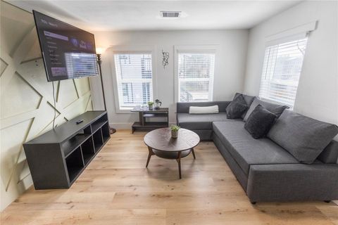 Tiny photo for 2820 Blodgett Street #3, Houston, TX 77004 (MLS # 39967127)
