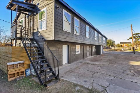 Tiny photo for 2820 Blodgett Street #3, Houston, TX 77004 (MLS # 39967127)