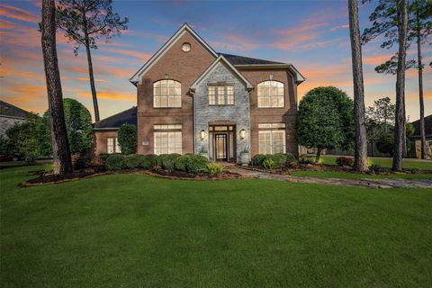 Property photo of 1011 oak park lane, friendswood, TX 77546