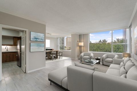 Photo of 14 Greenway Plaza #5-O, Houston, TX 77046 (MLS # 98519266)