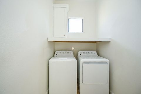 Tiny photo for 1825 W 24th Street, Houston, TX 77008 (MLS # 67251937)