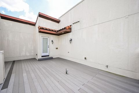 Tiny photo for 1825 W 24th Street, Houston, TX 77008 (MLS # 67251937)