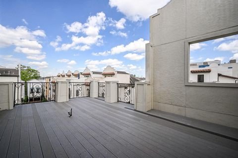 Tiny photo for 1825 W 24th Street, Houston, TX 77008 (MLS # 67251937)