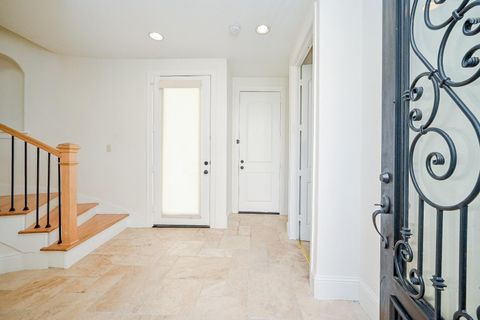 Tiny photo for 1825 W 24th Street, Houston, TX 77008 (MLS # 67251937)