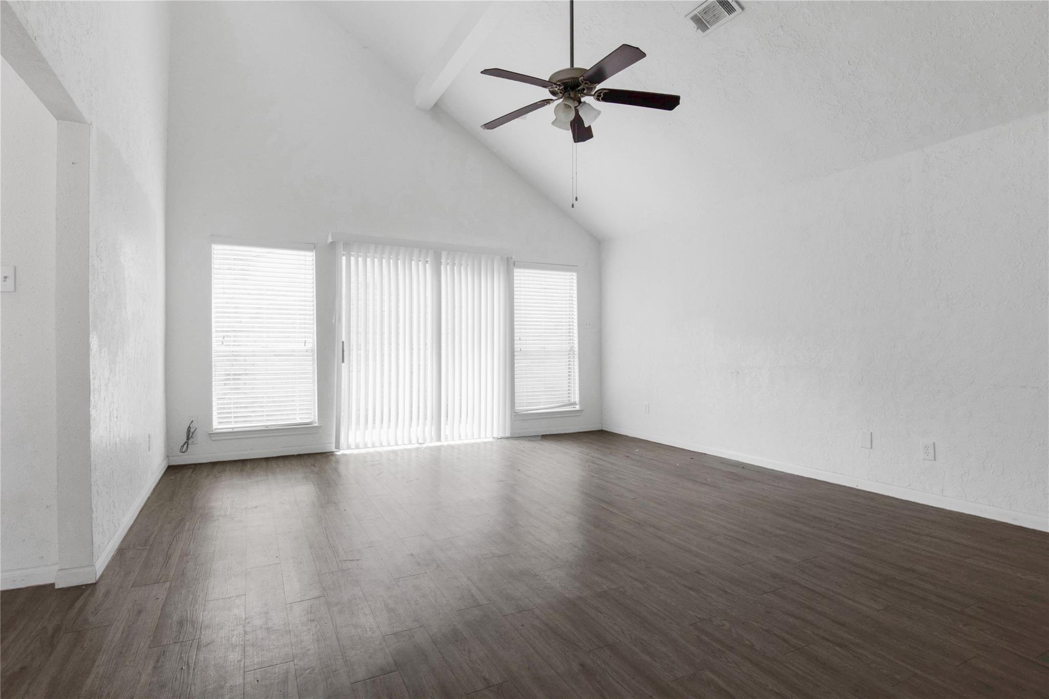 11913 Lakewood West Drive