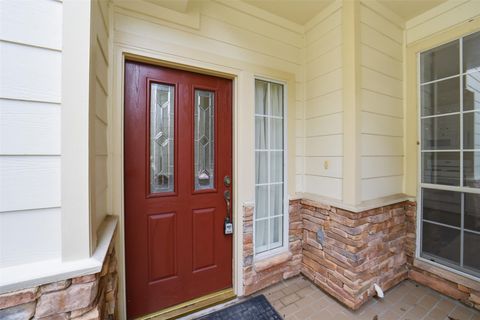 Townhouse For Rent - 2110 Ridge Wood Lane<br/> Sugar Land, TX 77479