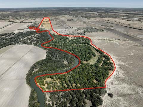 Vacant Land For Sale - 5201 Us Highway 90a West<br/> Gonzales, TX 78629