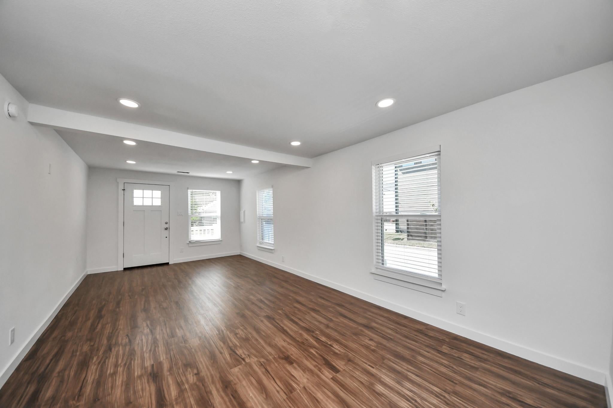 1015 E 32nd Street