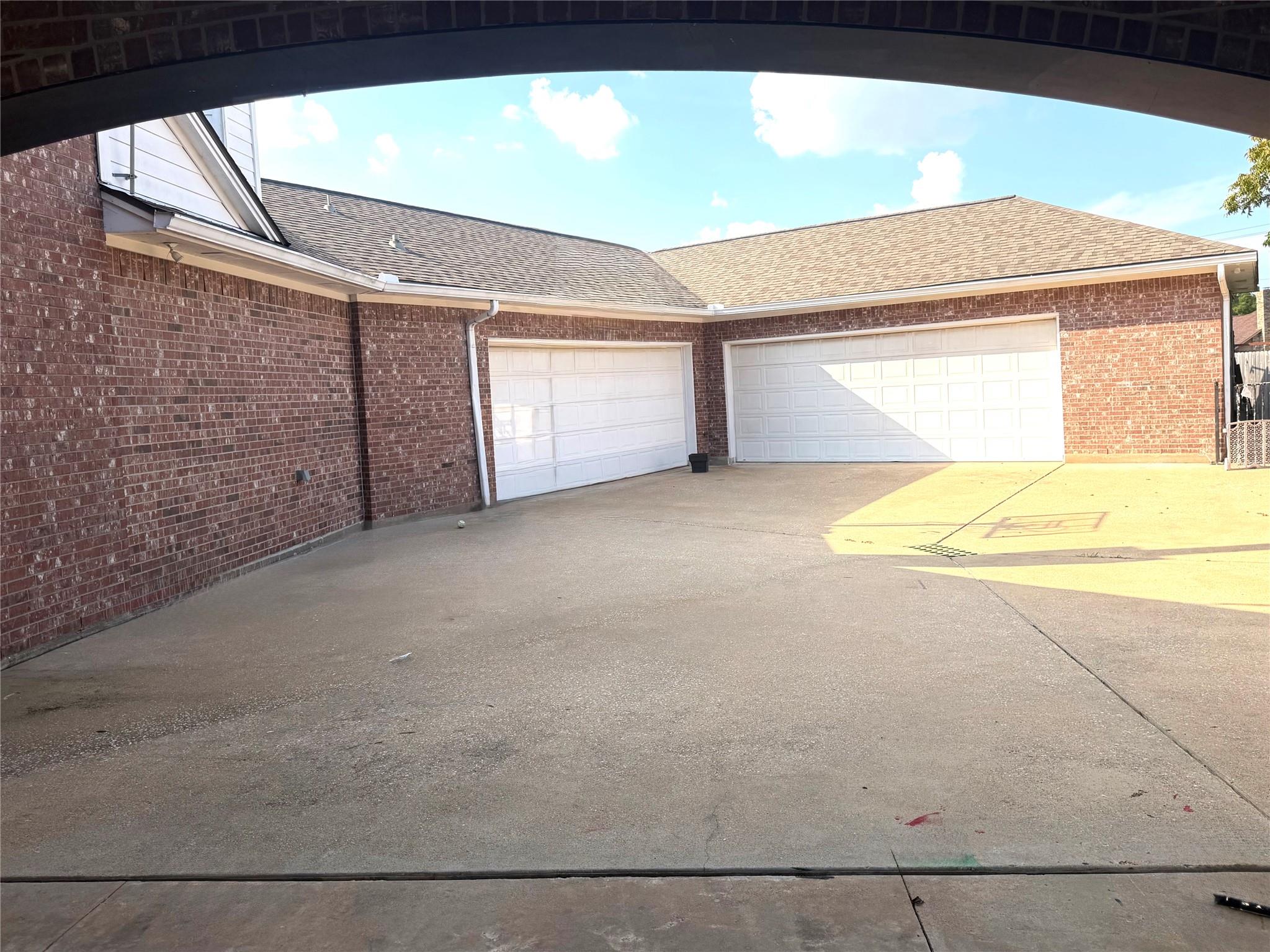 6815 Cedar Point Drive