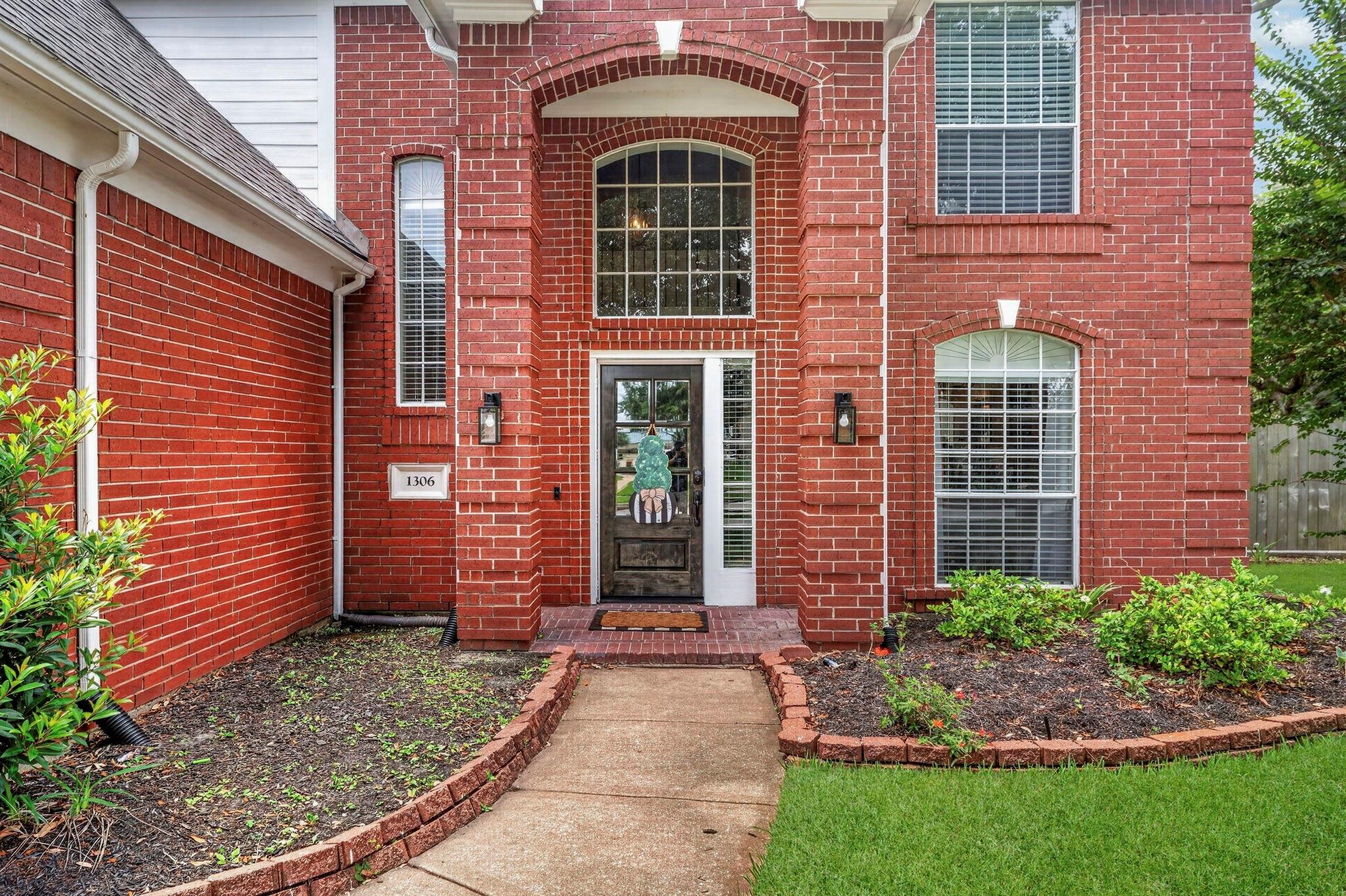 1306 Wynfield Drive