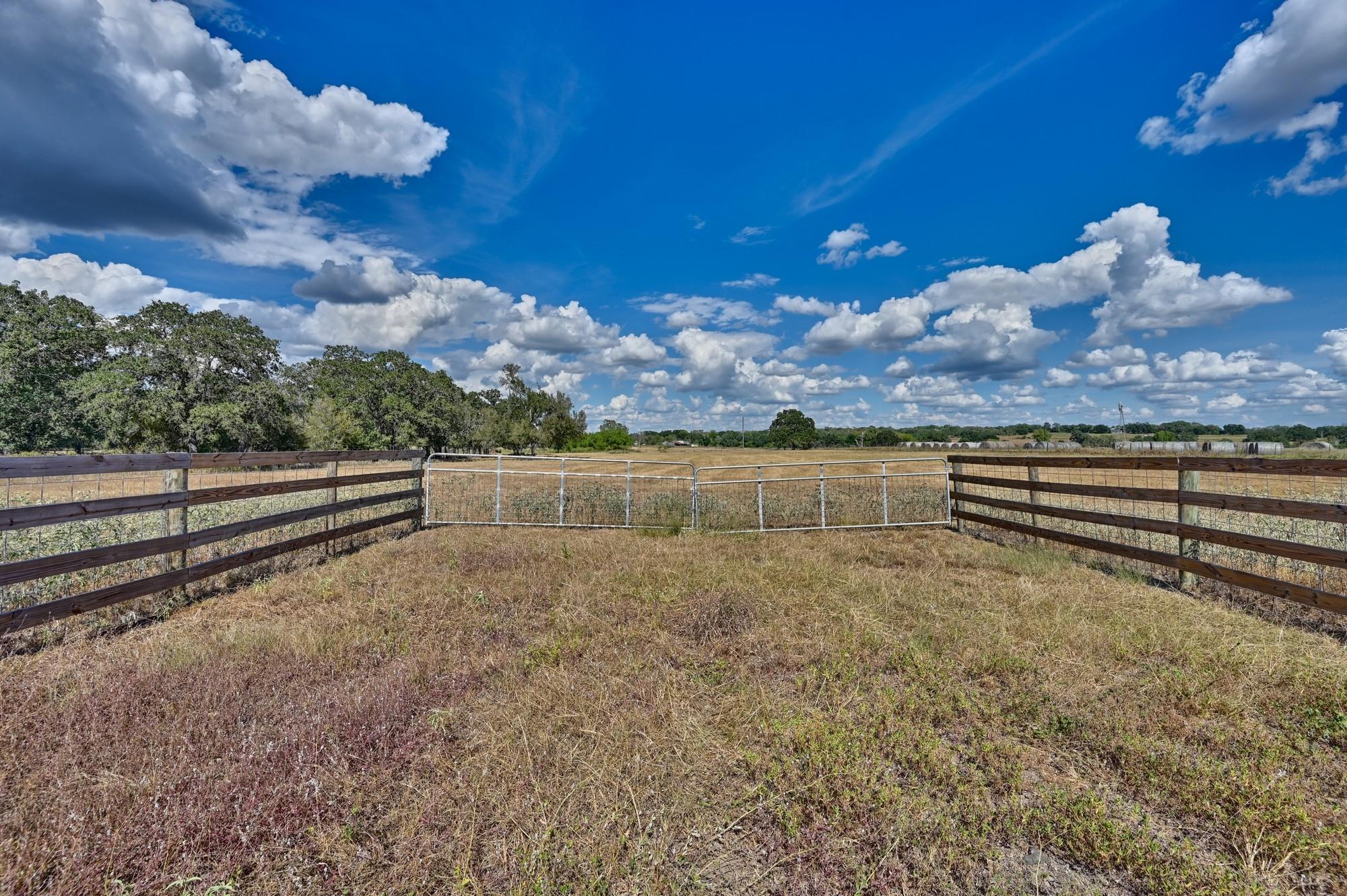 2443 E State Highway 71 ByPass