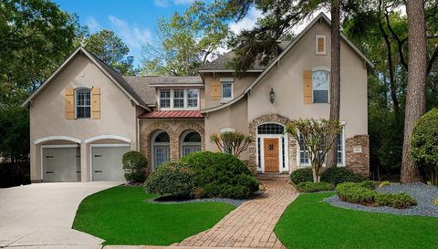 Photo of 11 Lansdowne, The Woodlands, TX 77382 (MLS # 33889964)